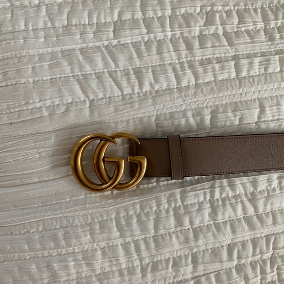 Gucci Leather Belt w/ Double G Buckle - Picture 3 of 7